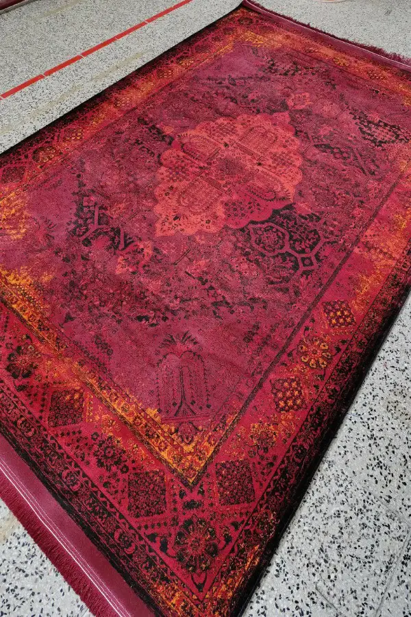 لاکی۳۷۸